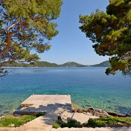 Apartamento Luka Uble