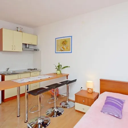 Apartment Luka *
